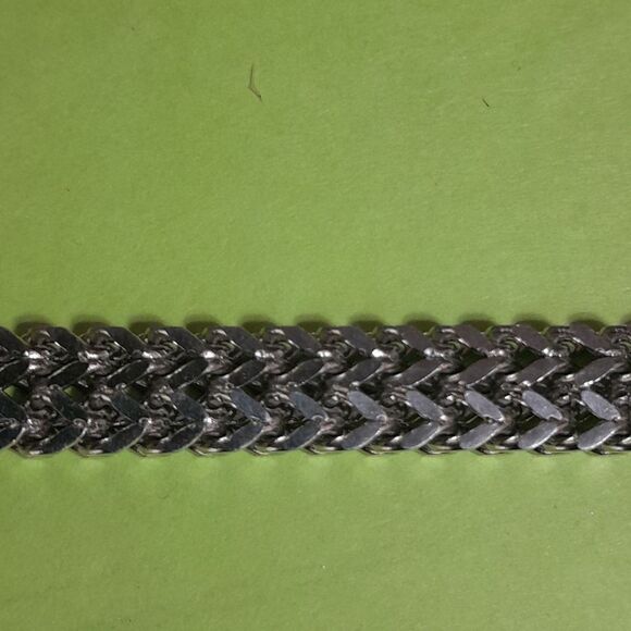 Silver Unisex 8" Herringbone Magnetic Bracelet...NEW - Picture 7 of 7